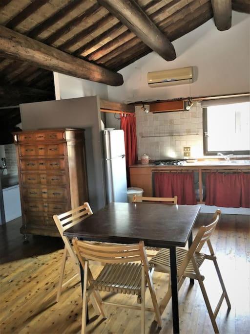 Romantic Studio In The Historical Heart Of Padova Eksteriør bilde